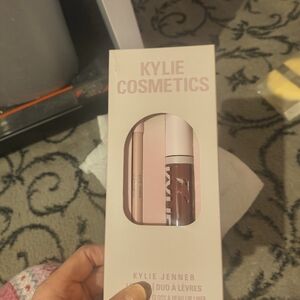 Kylie Cosmetics Lip Gloss & Liner Set - Posie K